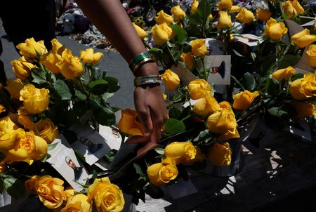 tagreuters.com2025binary_LYNXNPEL4O03X-VIEWIMAGE