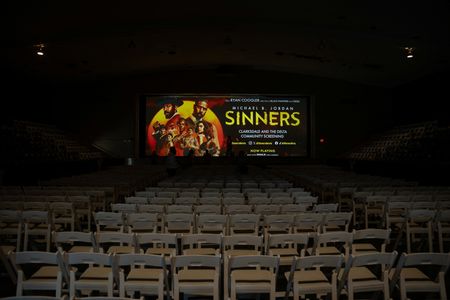 tagreuters.com2025binary_LYNXNPEL4T0NV-VIEWIMAGE