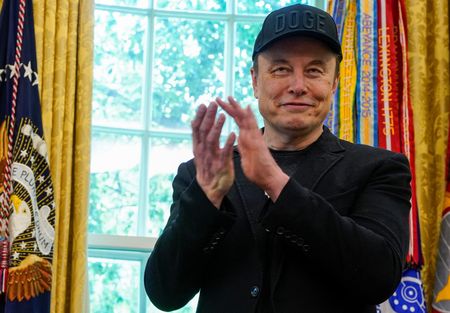 tagreuters.com2025binary_LYNXNPEL4T0ZF-VIEWIMAGE