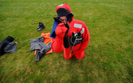 tagreuters.com2025binary_LYNXNPEL4U02M-VIEWIMAGE