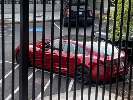 tagreuters.com2025binary_LYNXNPEL550PS-VIEWIMAGE