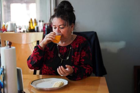 tagreuters.com2025binary_LYNXNPEL8607N-VIEWIMAGE