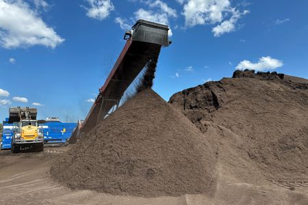 tagreuters.com2025binary_LYNXNPEL8A0CT-VIEWIMAGE