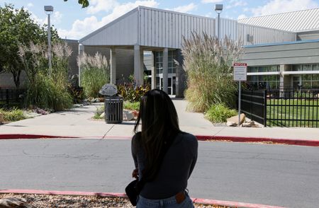 tagreuters.com2025binary_LYNXNPEL8B0XV-VIEWIMAGE