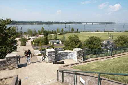 tagreuters.com2025binary_LYNXNPEL8B0YQ-VIEWIMAGE