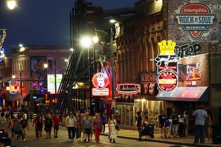 tagreuters.com2025binary_LYNXNPEL8E0UY-VIEWIMAGE