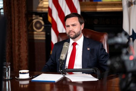 tagreuters.com2025binary_LYNXNPEL8F006-VIEWIMAGE