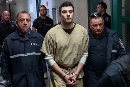 tagreuters.com2025binary_LYNXNPEL8F0NJ-VIEWIMAGE