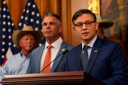 tagreuters.com2025binary_LYNXNPEL8F0UO-VIEWIMAGE