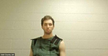 tagreuters.com2025binary_LYNXNPEL8F11Q-VIEWIMAGE