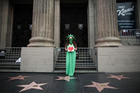 tagreuters.com2025binary_LYNXNPEL8H059-VIEWIMAGE