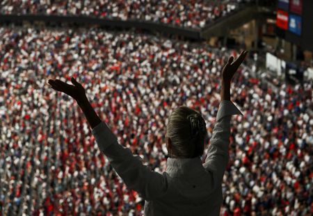 tagreuters.com2025binary_LYNXNPEL8K0G5-VIEWIMAGE