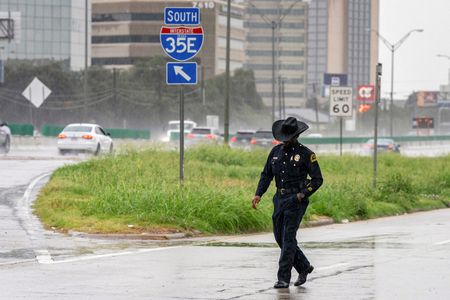 tagreuters.com2025binary_LYNXNPEL8N0RW-VIEWIMAGE