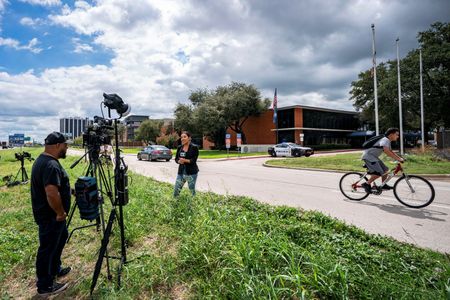 tagreuters.com2025binary_LYNXNPEL8O01U-VIEWIMAGE