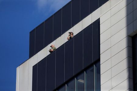 tagreuters.com2025binary_LYNXNPEL8S0PA-VIEWIMAGE