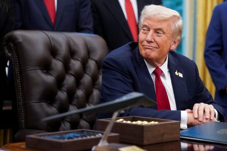 tagreuters.com2025binary_LYNXNPEL8T10W-VIEWIMAGE