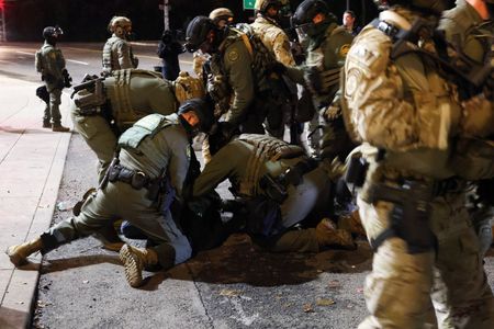 tagreuters.com2025binary_LYNXNPEL920UJ-VIEWIMAGE