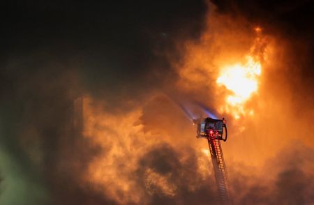 tagreuters.com2025binary_LYNXNPEL930DV-VIEWIMAGE