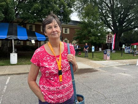 tagreuters.com2025binary_LYNXNPEL9404L-VIEWIMAGE