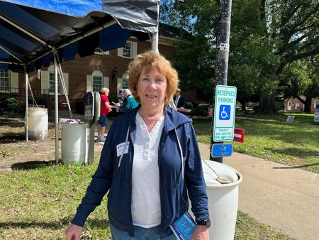 tagreuters.com2025binary_LYNXNPEL9404N-VIEWIMAGE