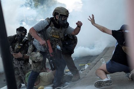 tagreuters.com2025binary_LYNXNPEL9404X-VIEWIMAGE