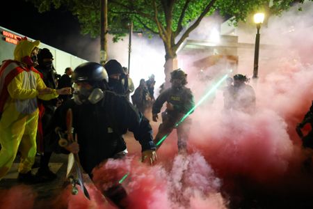 tagreuters.com2025binary_LYNXNPEL9503F-VIEWIMAGE