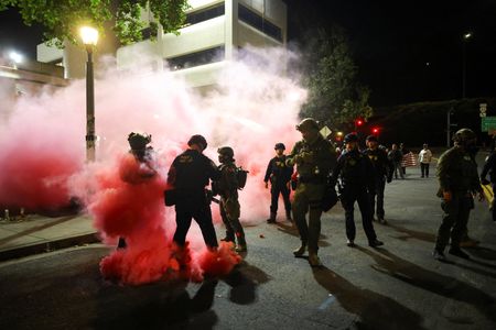 tagreuters.com2025binary_LYNXNPEL9503G-VIEWIMAGE