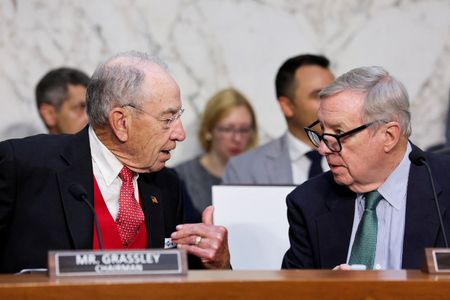 tagreuters.com2025binary_LYNXNPEL960LI-VIEWIMAGE