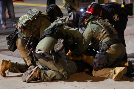 tagreuters.com2025binary_LYNXNPEL960MH-VIEWIMAGE