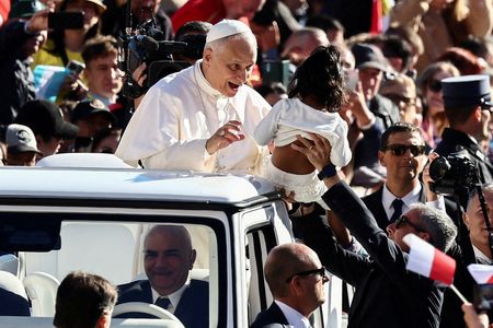 tagreuters.com2025binary_LYNXNPEL970DY-VIEWIMAGE