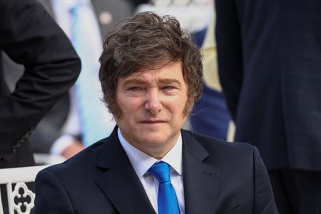 tagreuters.com2025binary_LYNXNPEL9D149-VIEWIMAGE