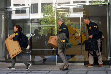 tagreuters.com2025binary_LYNXNPEL9G0V9-VIEWIMAGE