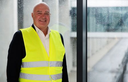 tagreuters.com2024binary_LYNXMPEK4K04Q-VIEWIMAGE