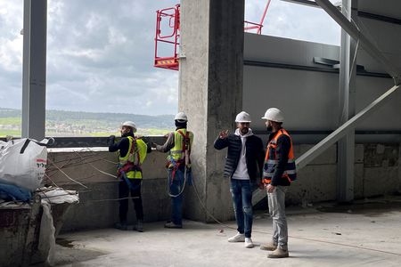 tagreuters.com2024binary_LYNXMPEK4Q0EU-VIEWIMAGE