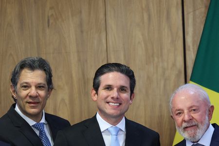 tagreuters.com2025binary_LYNXMPEL2H0YN-VIEWIMAGE