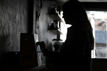 tagreuters.com2025binary_LYNXMPEL5Q0QA-VIEWIMAGE