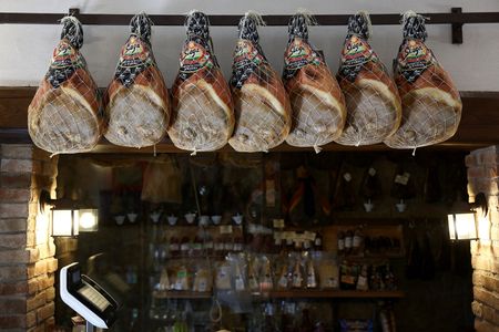 tagreuters.com2025binary_LYNXMPEL6U0NQ-VIEWIMAGE