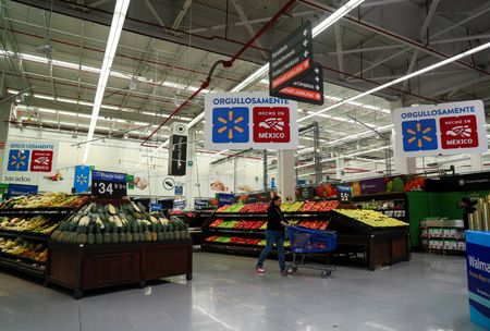 tagreuters.com2025binary_LYNXMPEL730QP-VIEWIMAGE