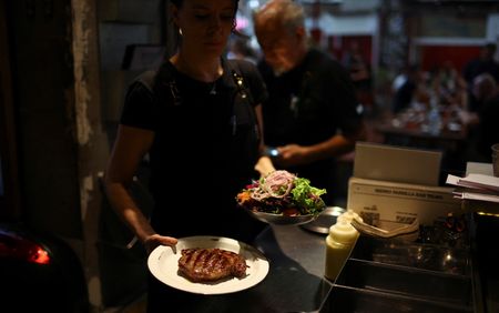 tagreuters.com2025binary_LYNXNPEL0Q0D3-VIEWIMAGE