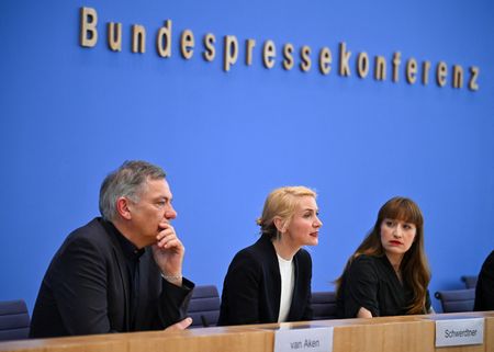 tagreuters.com2025binary_LYNXNPEL1N0CJ-VIEWIMAGE