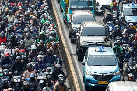 tagreuters.com2025binary_LYNXNPEL2Q0C9-VIEWIMAGE