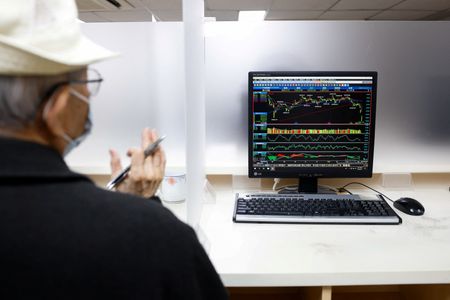 tagreuters.com2025binary_LYNXNPEL3602A-VIEWIMAGE