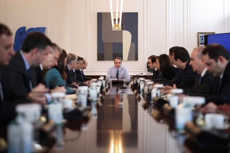 tagreuters.com2025binary_LYNXNPEL360AY-VIEWIMAGE