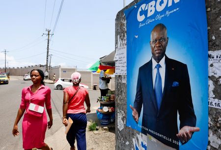 tagreuters.com2025binary_LYNXNPEL3804P-VIEWIMAGE