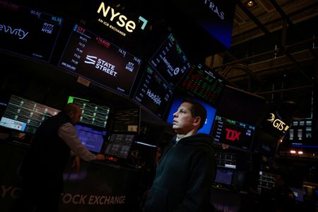 tagreuters.com2025binary_LYNXNPEL390KG-VIEWIMAGE