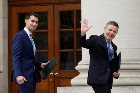 tagreuters.com2025binary_LYNXNPEL960FZ-VIEWIMAGE