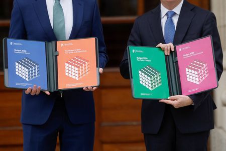 tagreuters.com2025binary_LYNXNPEL960G2-VIEWIMAGE