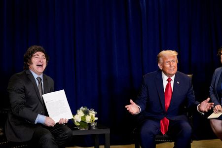 tagreuters.com2025binary_LYNXNPEL9E0W5-VIEWIMAGE