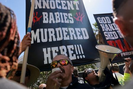 tagreuters.com2022binary_LYNXNPEI4J0CF-VIEWIMAGE