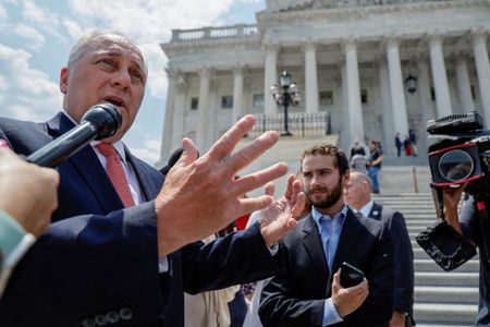 tagreuters.com2023binary_LYNXMPEJ9A0GE-VIEWIMAGE